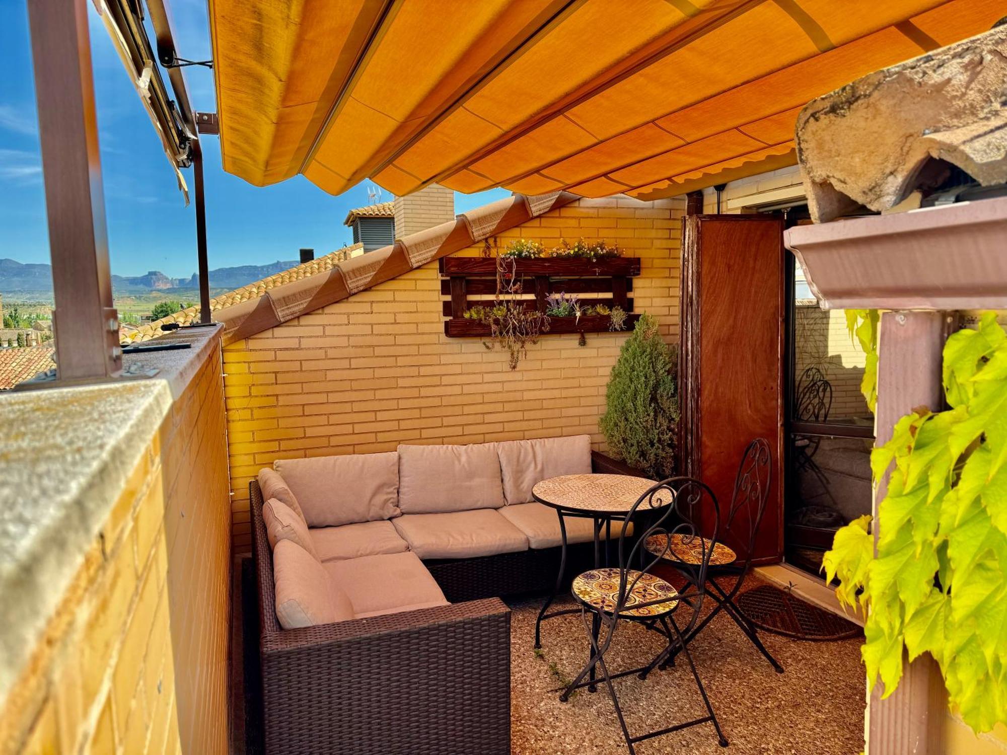 Atico Guara&Pirineos Apartment อูเอสกา ภายนอก รูปภาพ